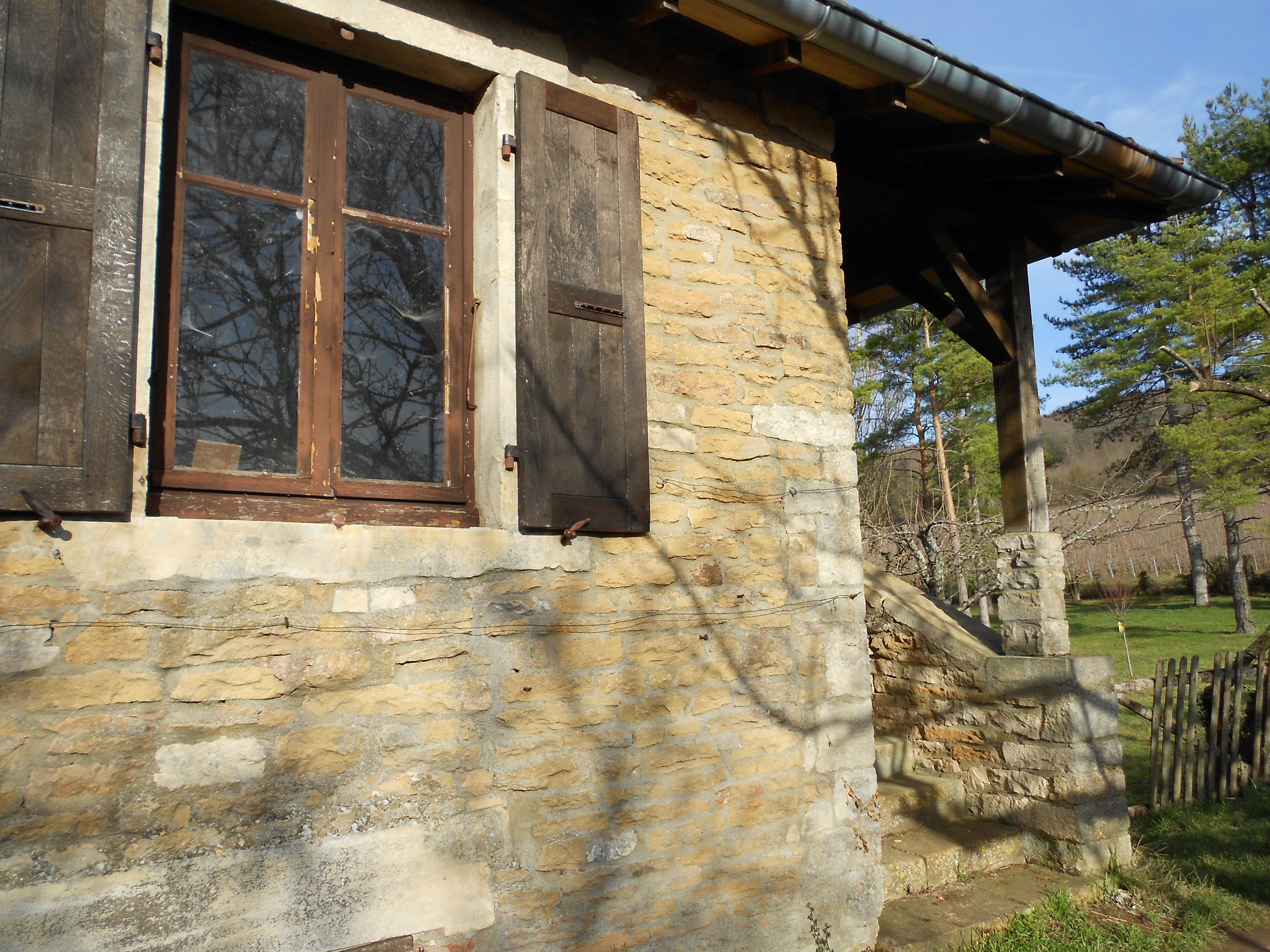Cour des Bois : côté bâtiment annexe